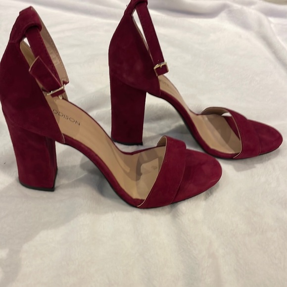 Maddison burgundy block heels open toe. - Picture 2 of 5